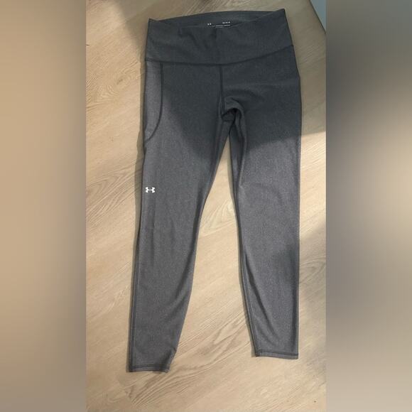 Size LG Women’s Under Armour Gray Leggings - Picture 2 of 7